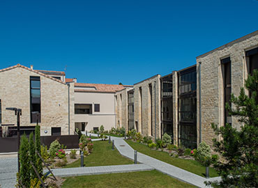 Résidence neuve avec pierres apparentes à Bordeaux