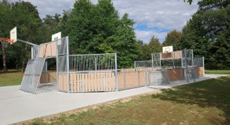 Espace de jeux aménagé à Seyresse